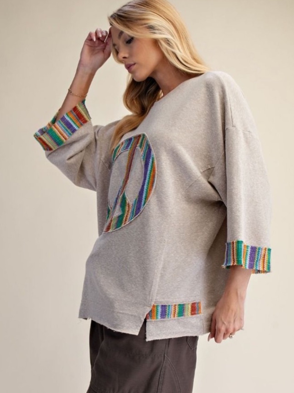4045 Easel size Medium Oversized PEACE SIGN PATCH TERRY KNIT TUNIC - Picture 2 of 3